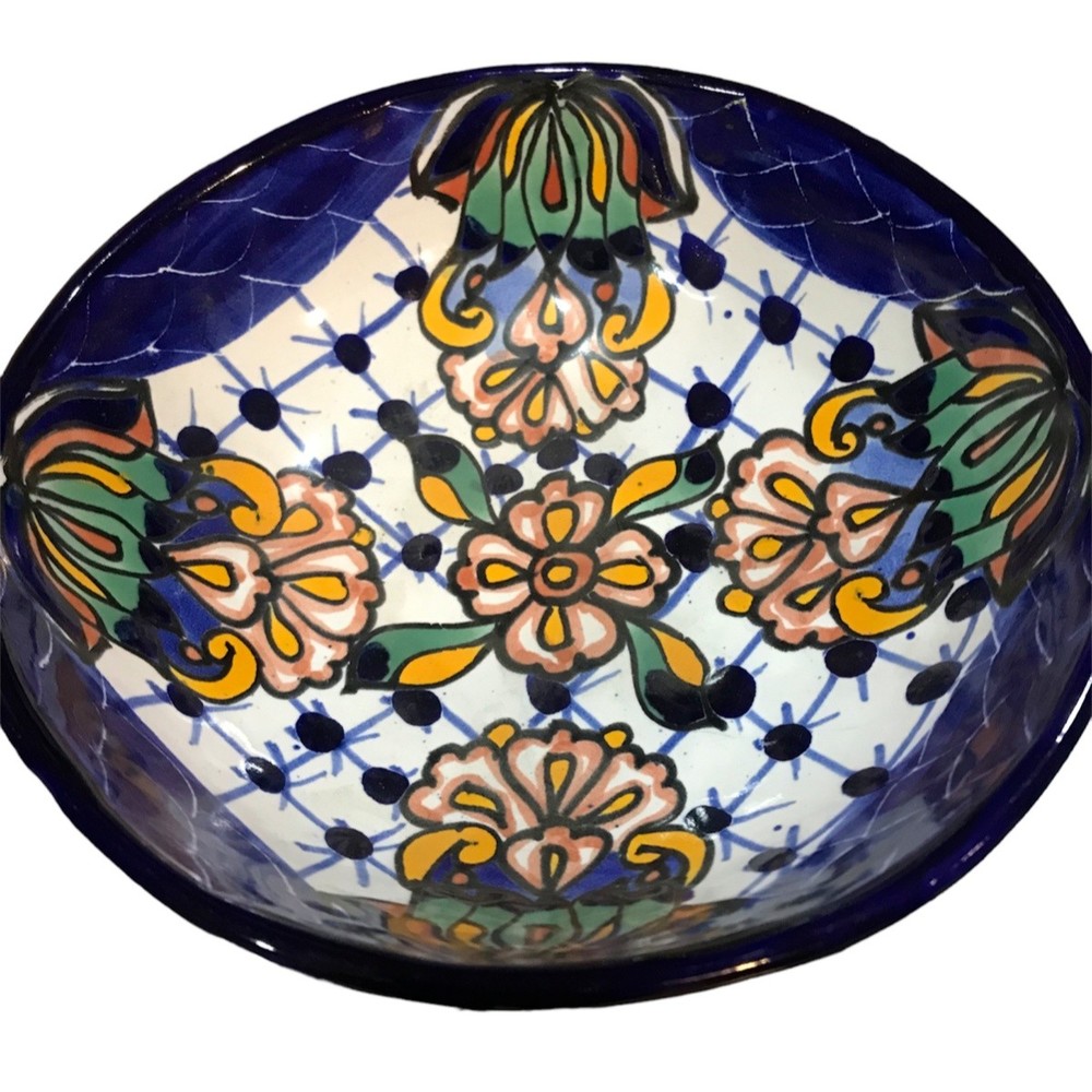 Mexican Folk Art Talavera Pottery 3 Footed Salsa Guacamole Trinket Bowl